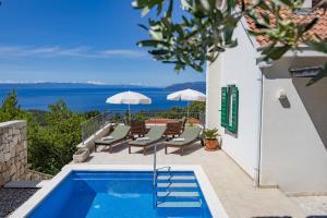 Bazén v ubytovaní Holiday home Mely alebo v jeho blízkosti