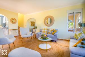 Posezení v ubytování Villa Celeste by Abahana Villas