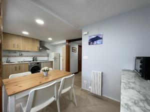 Η κουζίνα ή μικρή κουζίνα στο Taraska I- Apto renovado en centro neurálgico +29 φωτογραφίες