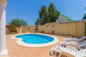 Bazén v ubytování Villa Delicia by Abahana Villas nebo v jeho okolí + 23 fotografií