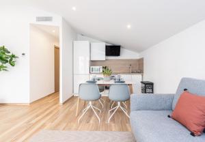 Kuchyň nebo kuchyňský kout v ubytování Beau deux pièces cozy avec terrasse n11