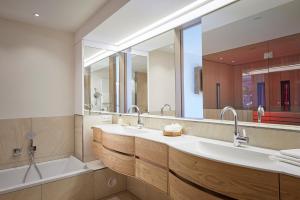 Koupelna v ubytování Hotel Deimann