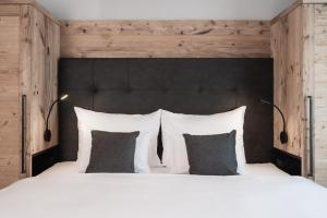 Letto o letti in una camera di Chalet Pfunds inklusive Summercard Basic