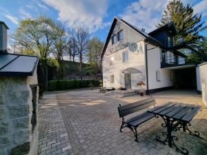 Budynek, w którym mieści się apartament