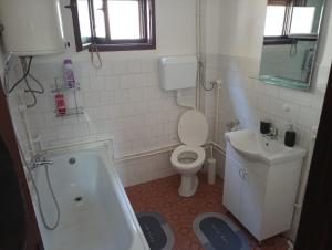 Baðherbergi á Apartman Aleksić Kuršumlija