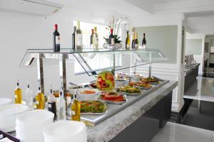 Comida no apart-hotel ou em algum lugar perto