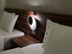 Letto o letti in una camera di Hong Nhan Hotel