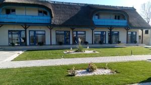 Budova, kde se penzion nachází + 16 fotografií
