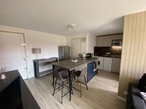 Køkken eller tekøkken på AU BORD DU LAC