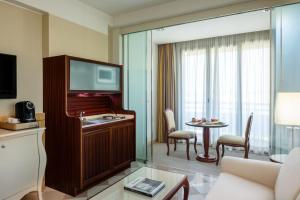 Kuchyň nebo kuchyňský kout v ubytování UNA Hotels Expo Fiera Milano