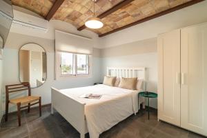 Posteľ alebo postele v izbe v ubytovaní Collblanc Apartment by Olala Homes