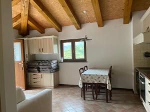 Fotografie z fotogalerie ubytování Zarova Apartment with wine tasting experience v destinaci Kojsko