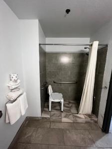 Bathroom sa Conn Brown Harbour Inn