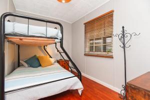 Krevet ili kreveti na sprat u jedinici u okviru objekta Milly's Middleton - Pet-friendly