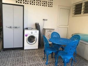 Η κουζίνα ή μικρή κουζίνα στο Studio Chez Anna - vue mer et piscine