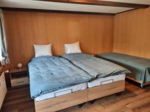 En eller flere senger på et rom på Gasthof Engelberg