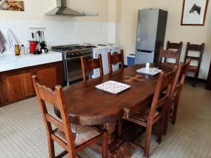 Φωτογραφία από το άλμπουμ του Gîte tout inclus avec parc, proche de Joinville, pour 10 personnes et activités variées - FR-1-611-102 σε Bettaincourt-sur-Rognon