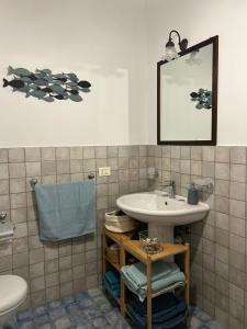 A bathroom at A casa di Nonna Mela