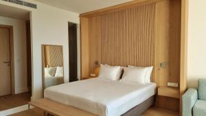Postel nebo postele na pokoji v ubytování Sól by Privé - Boutique Hotel - Kepi i Rodonit