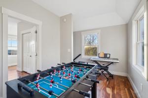 Η αίθουσα παιχνιδιών του Panoramic Mtn Views HotTub Fire Pit Near Asheville +56 φωτογραφίες