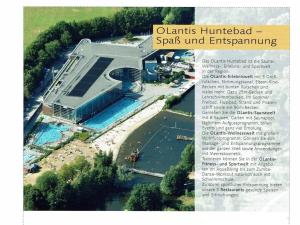 einen Zeitschriftenartikel mit einem Bild eines Gebäudes in der Unterkunft Your temporary home in Oldenburg in Oldenburg