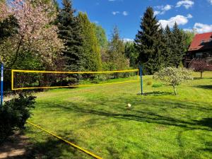 Ein Garten an der Unterkunft Insko Home & Sauna