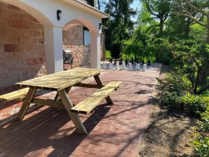 Ein Garten an der Unterkunft Insko Home & Sauna