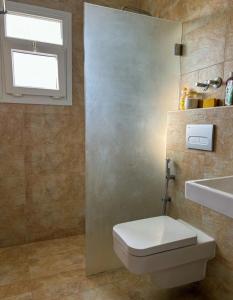 Vannituba majutusasutuses VILLA seeb 2 MIN walk to the beach