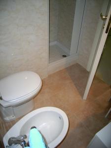 A bathroom at A un Passo dai Sassi