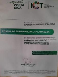 avertisfacción de la avería en Salamandra Costa Rica, en Jiménez