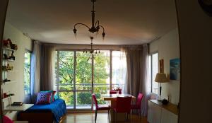 Posezení v ubytování Recoleta Beatiful Apartment III