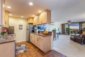 Cucina o angolo cottura di Nihi Kai 802 - Ocean Views