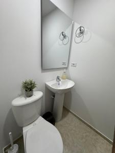 Koupelna v ubytování Duplex La Mesa Cundinamarca