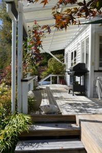 Vrt pred nastanitvijo Magpie Cottage Homestay Bed & Breakfast