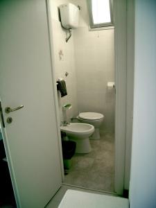 A bathroom at A un Passo dai Sassi