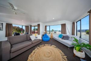 Χώρος καθιστικού στο Revive House