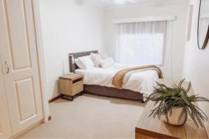 Paringa Riverside Resort客房内的一张或多张床位