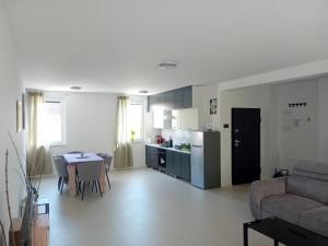 Kuchyň nebo kuchyňský kout v ubytování Kalista