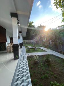 Zahrada ubytování COCONUT BEACH BUNGALOWs & WARUNG 2