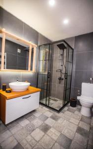 Ein Badezimmer in der Unterkunft Noniva Resort Sapanca