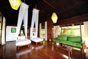 Posezení v ubytování Villa Inle Boutique Resort