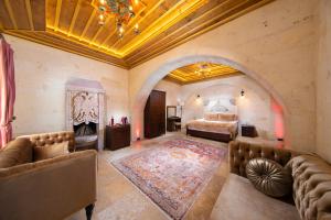 Un lugar para sentarse en Cappadocia Pegasos Cave Suite Hotel