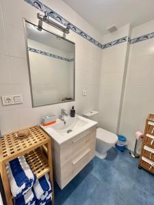 Ảnh trong thư viện ảnh của Refugio Costero Tu Hogar vistas al Mar con Parking ở Calahonda