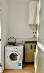 Ảnh trong thư viện ảnh của Refugio Costero Tu Hogar vistas al Mar con Parking ở Calahonda