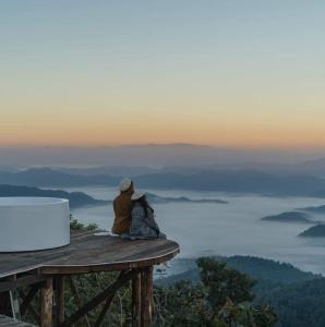Un paisaje natural cerca de la villa 2 fotos más