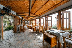 Restaurace v ubytování Nautical Hotel