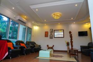 Televiisor ja/või meelelahutuskeskus majutusasutuses Tilko City Hotel Jaffna