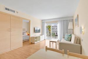 Postel nebo postele na pokoji v ubytování VIVA Sunrise + 37 fotografií