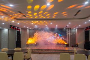 Fotografie z fotogalerie ubytování Cat Ba Viet Hoa Hotel & Residence - Pool & Bar v destinaci Cát Bà