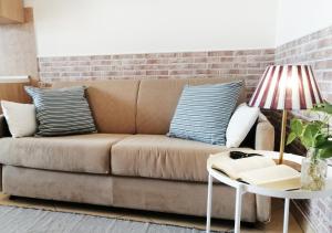 Χώρος καθιστικού στο HoliHome_Parri